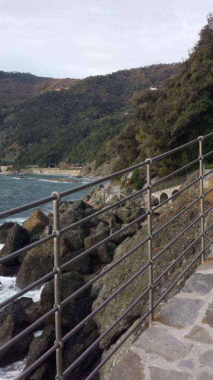 Sostio A Levante Framura Luaran gambar